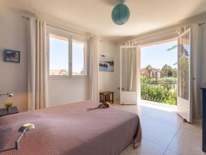 Apartment Le Roumanille by Interhome