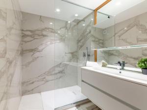 Apartment Les Côteaux du Préconil-4 by Interhome