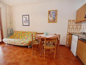 Apartment Solarium-5 by Interhome