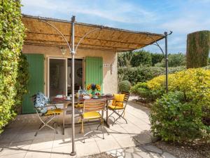 Holiday Home Val d Alpilles by Interhome