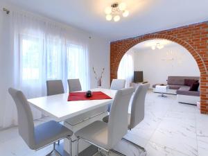 Holiday Home Mia by Interhome