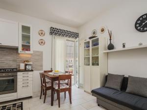 Apartment Appartamento Maestrale by Interhome