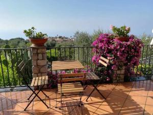 Holiday Home Garden House Li Galli by Interhome