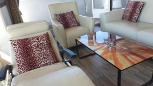 Luxus-Ecksuite mit stylischem Design und Traumblick übers Meer, 26.Stock im Maritim