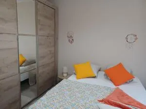 APPARTEMENT, LA ROUTE DES GRANDES ALPES , 6 couchages, GARAGE pour motards, cyclistes, POSSIBILITÉ de studios supplémentaires, si plus de 6 pers - Saint-André
