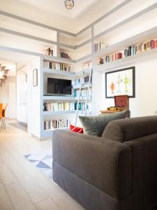 The Heart of Naples - Neapolitana