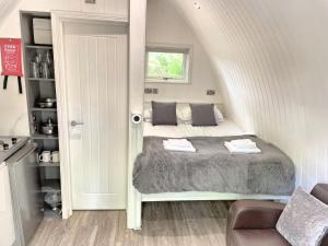 The Pod-Hot Tub-Woodland Lodges-St Clears-Carmarthen