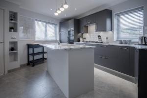 Gower View - 4 Bedroom Luxurious Holiday Home - Saundersfoot