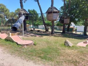 Campings CARNAC Mobil-Home Camping 4 etoiles : photos des chambres