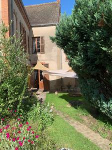 Maisons d'hotes La Grenouille Noire : photos des chambres