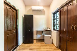 Villa Barbosa, 2 BHK Villa & Luxury Rooms near Colva, Sernabatim, Benaulim Beach
