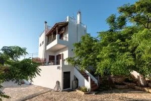 ApteraMare Tradidtional house 'New listing' - Áptera