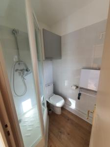 Appartements Studio lumineux au calme, vue sur le parc : photos des chambres