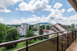 Appartements Spacieux Appartement T3 avec un balcon proche de la veille ville : photos des chambres