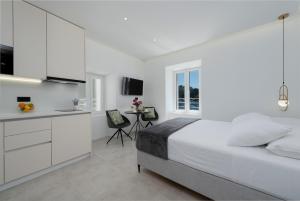 La Porta 1, seaview apartment in the center