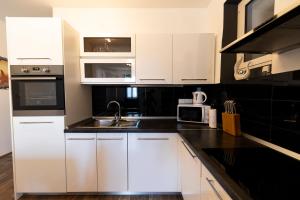 Beachfront Apartment Roko