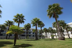 Marina Club Lagos Resort