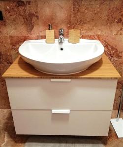 Orizzonte Marino Giallo Angolo solare verso la laguna