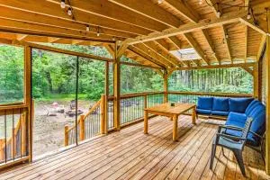 Schroon River Bend Getaway - Crown Point