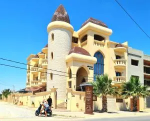 Mahdia - Baghdadi - Laourient Apartments, restaurant, café - Mkalta