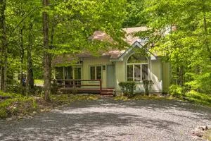 Deck and Resort Amenities Pocono Lake Home - Arrowhead Lake