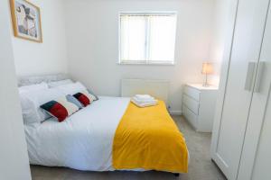 4 en-suite bedroom house with free parking Aylesbury