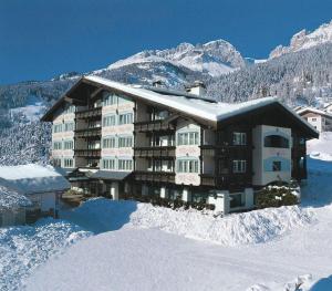 4 star hotell Alpen Hotel Corona Vigo di Fassa Itaalia