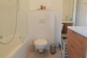 Strandgeluk, Joost de Moorstraat 6