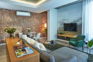 Two-Bedroom Apartment room in The Signature luxury apartment