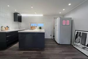 Cosmos Hongdae Modern