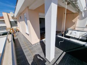 SUNNY BALCONY TERRACE Apartment