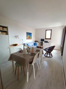 Appartement avec Piscine et Tennis St Pierre La Mer - 4TMED207I