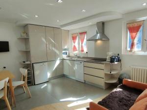 Charmant 2 pièces à Cauterets avec Wifi et parking - FR-1-234-24