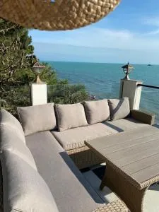 Claude Monet Seaside Hotel - Poti