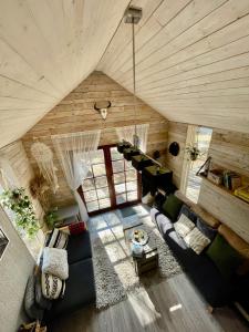 Private cosy forest cabin