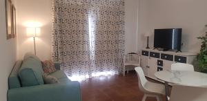 APARTAMENTO RIVAS, JUNTO a LA PLAYA TORRECILLA NERJA