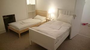 Central London flat. Georgian Terrace. Bright.