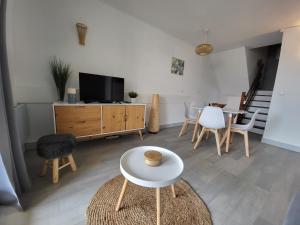 Appartements La Coudalere F2 avec WiFi - Nouveau canape-lit - Piscine chauffee : photos des chambres