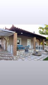 Mama’s Sunshine Garden Villa