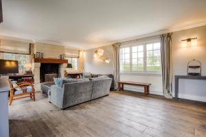 Luxueuse Chaumière 4 Chambres avec Piscine