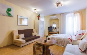 Stunning Apartment In Rovinj With Wifi