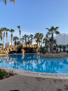 Sunterra 2 bedroom apartment