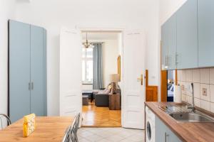 A spacious apartment in the center of the Jewish quarter