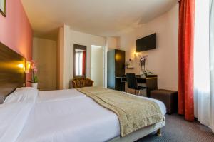 Hotels Hotel Arc Paris Porte d'Orleans : photos des chambres