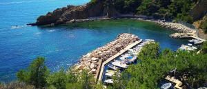 Le Paradis Bleu Calanque de Figuières, paddle et veranda