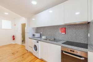 Villa Apartments & Suites