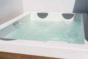 Altos de la Gloria Beach Apartments