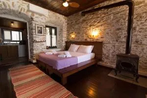 To Petrino - 圣季米特里奥斯