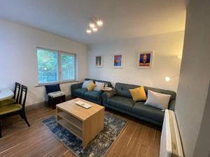 Location Location - Gorgeous 3 Bed Apartment in Killarney