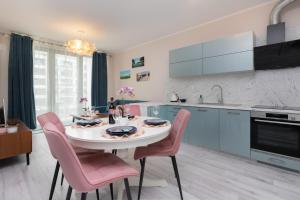 Plac Unii Apartment Gdynia by Renters